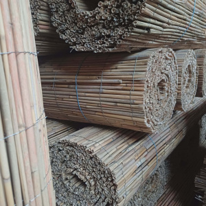 Rogojină din stuf cusută cu sârmă zincată